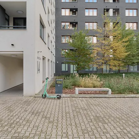 Luxurious With Balcony & Parking Gwiazdzista By Renters Apartment *